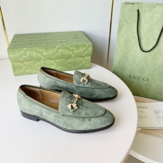 Gucci Flat Shoes